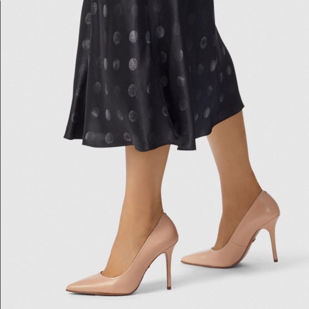 Coach Waverly Nude Leather Pump